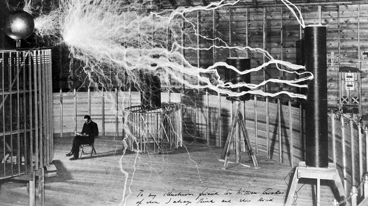 Nikola Tesla élete és az exoskeletonok